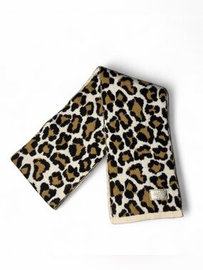 Coach leopard cheetah Cream and brown cashmere and wool blend scarf ☁️